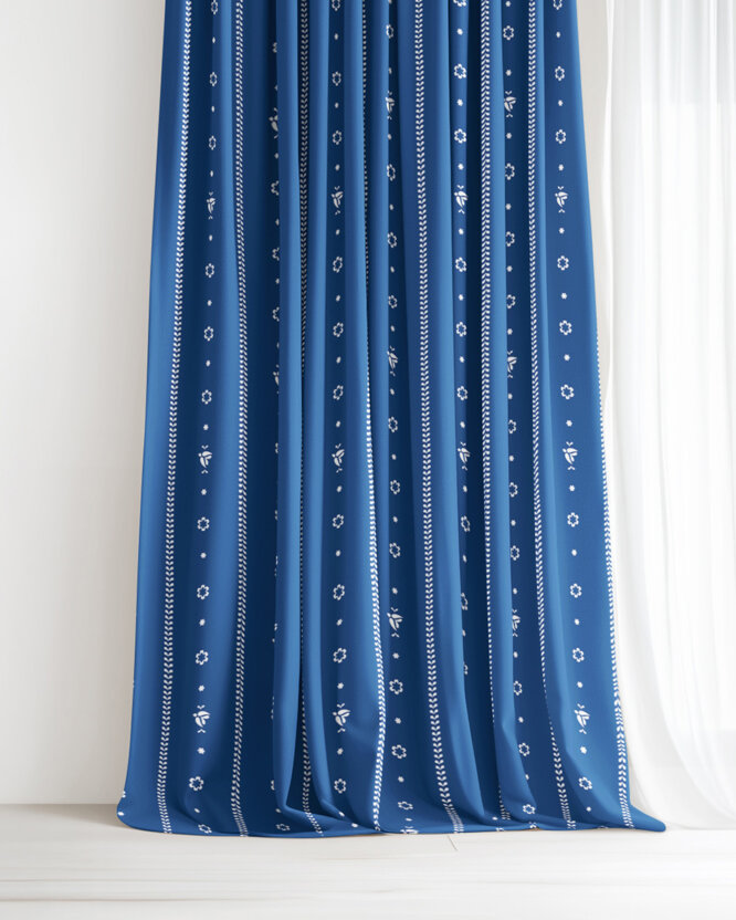Katoenen gordijn - Na mú dušu op blauw