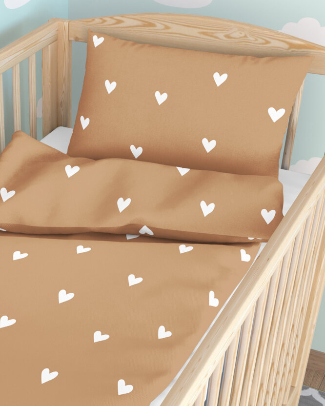 Katoenen beddengoed voor babybedje - Hartjes op herfstbruin