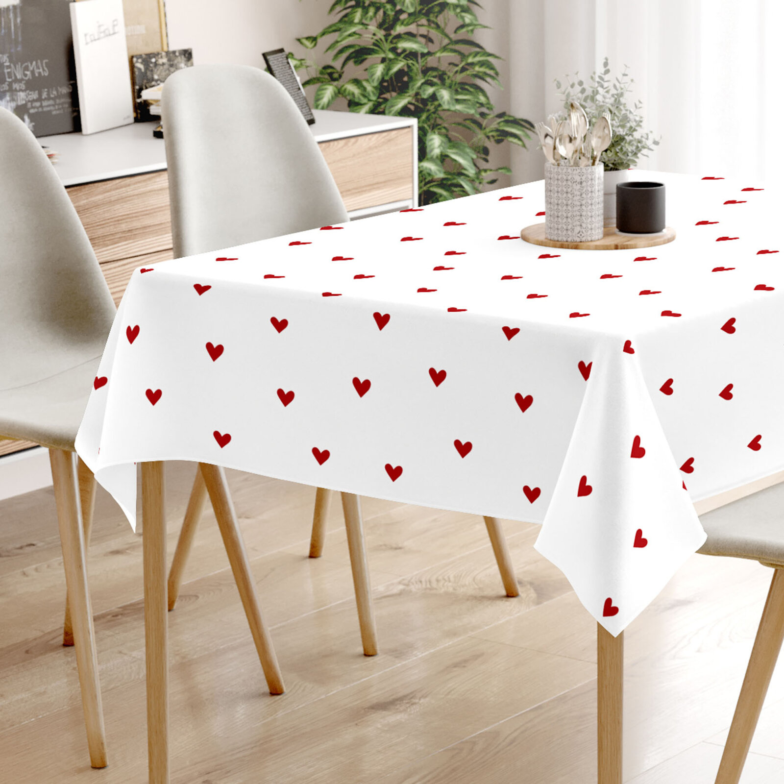 Hoekig tafelkleed 100% katoen renforcé - Rood hartjes op wit