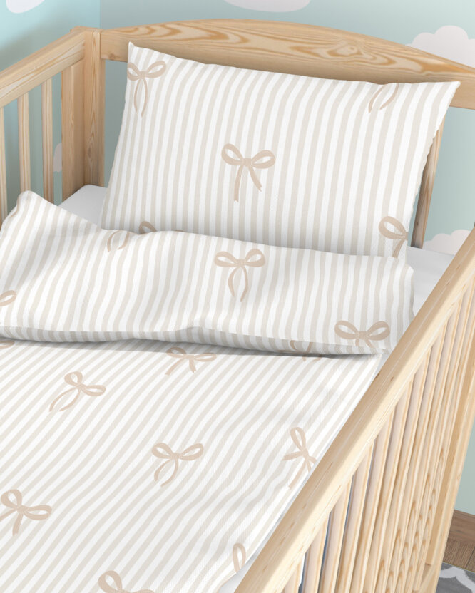Katoenen beddengoed voor babybedje - Latte strikjes met streepjes