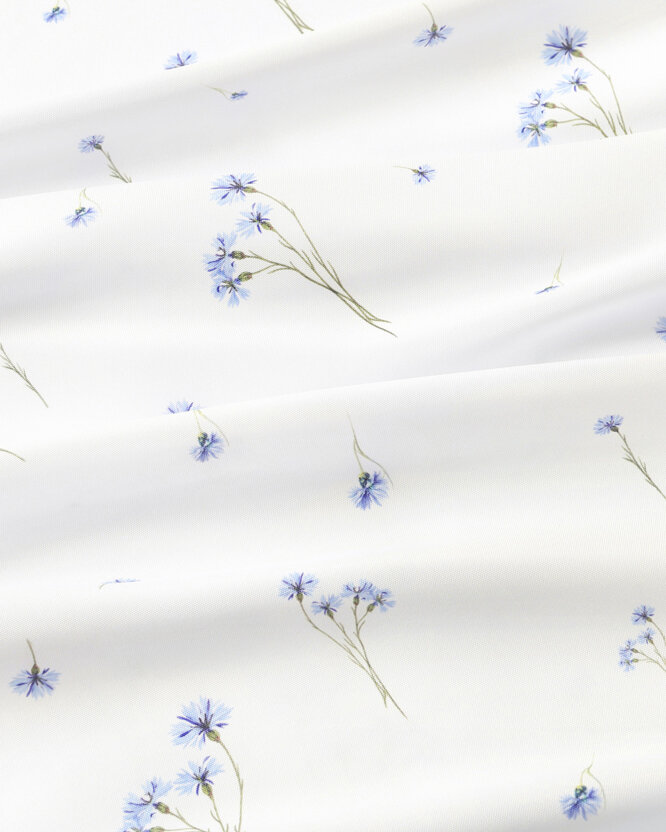 Tafelstof met tefloncoating - Blauwe korenbloemen