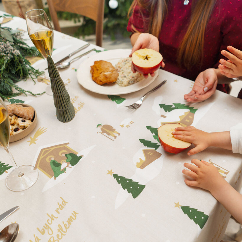 Kerst hoekig tafelkleed 100% katoen renforcé - Pásli ovce Valaši