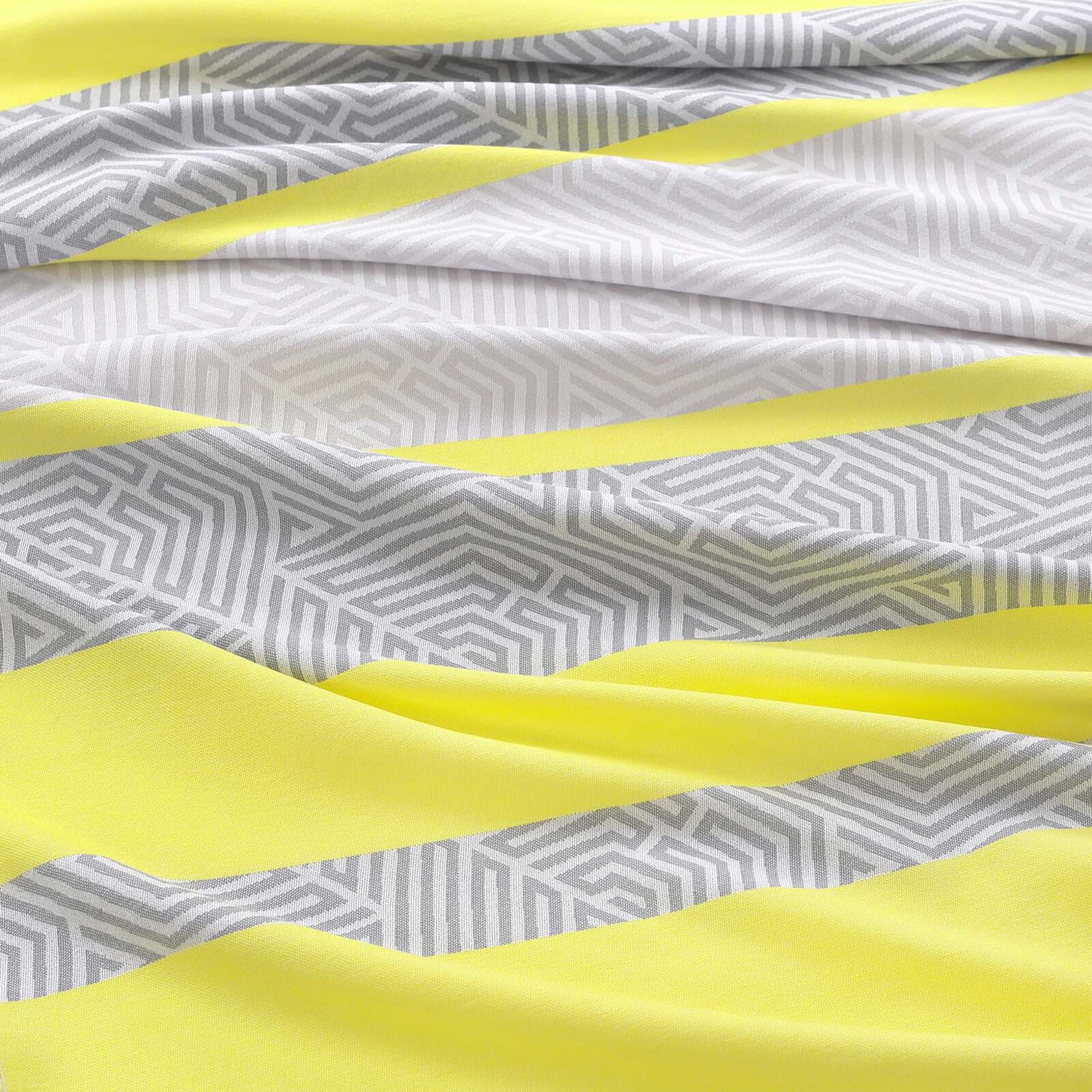 Lichte strandbadhanddoek - Mozaïek op geel