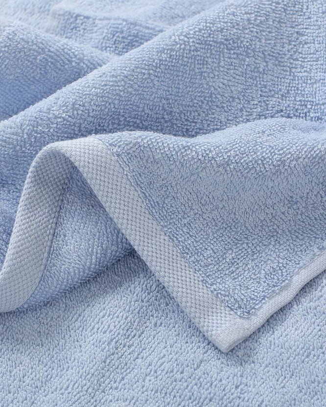 Kinder badstof handdoek - Autootje op blauw