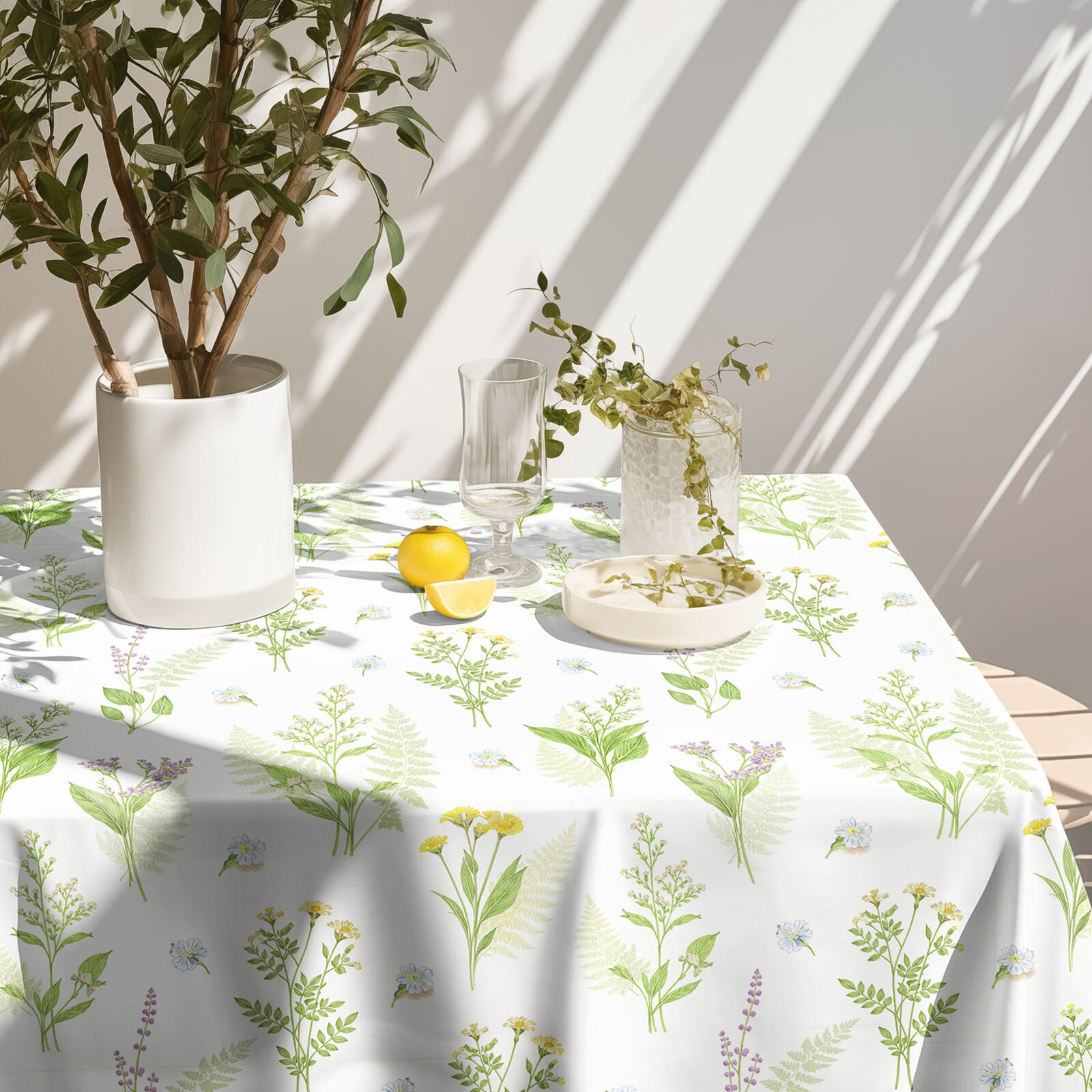 Hoekig teflon tafelkleed - Bosbloemen