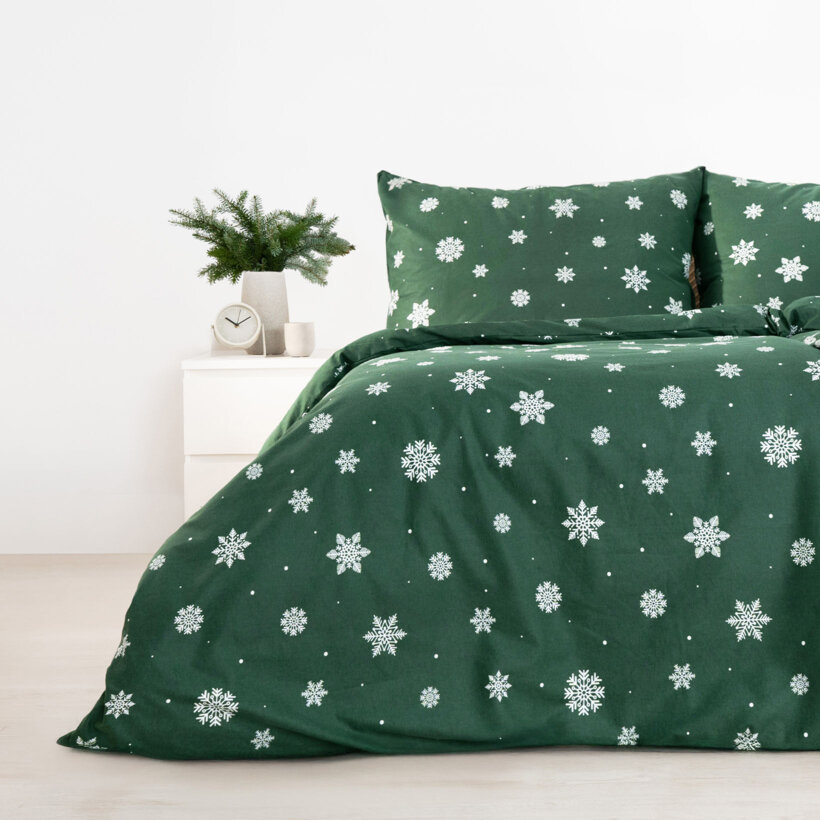 Flanellen beddengoed - Sneeuwvlokken op groen