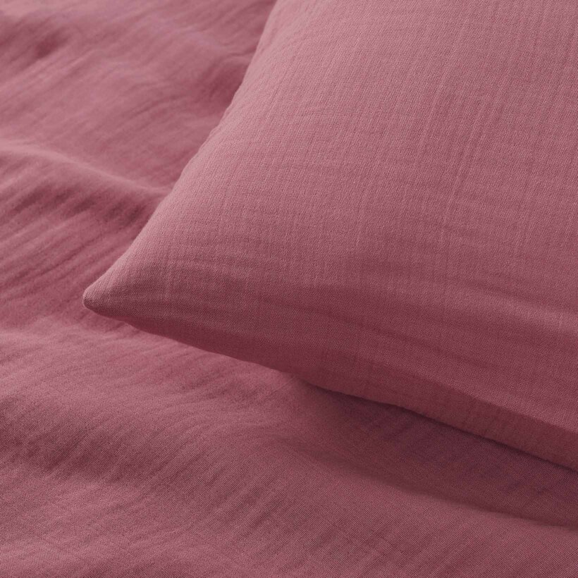 Mousseline kussensloop - pastel wijnrood