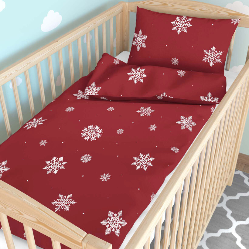 Katoenen beddengoed voor babybedje - Sneeuwvlokken op rood