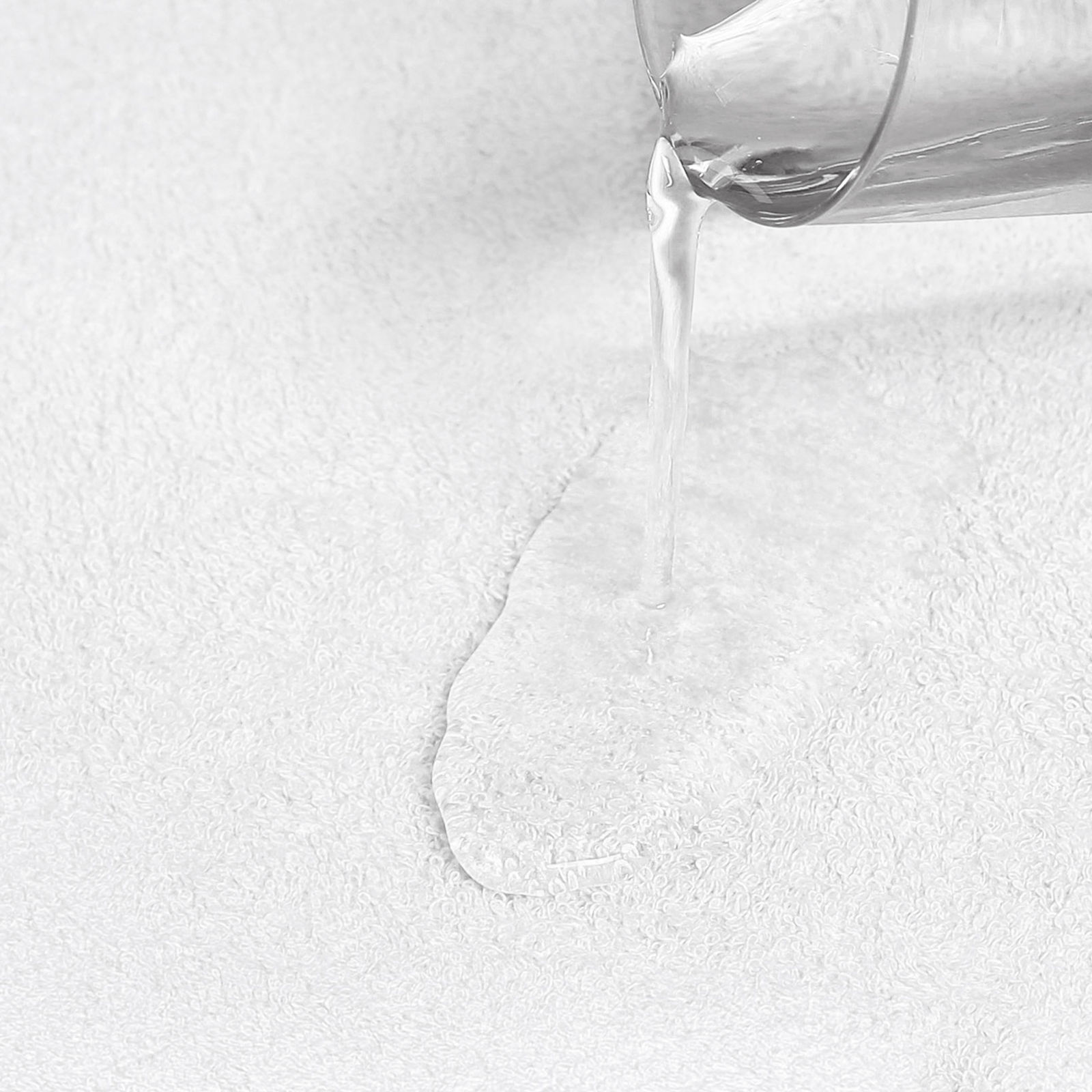 Waterdicht badstof hoeslaken voor een babybedje - wit