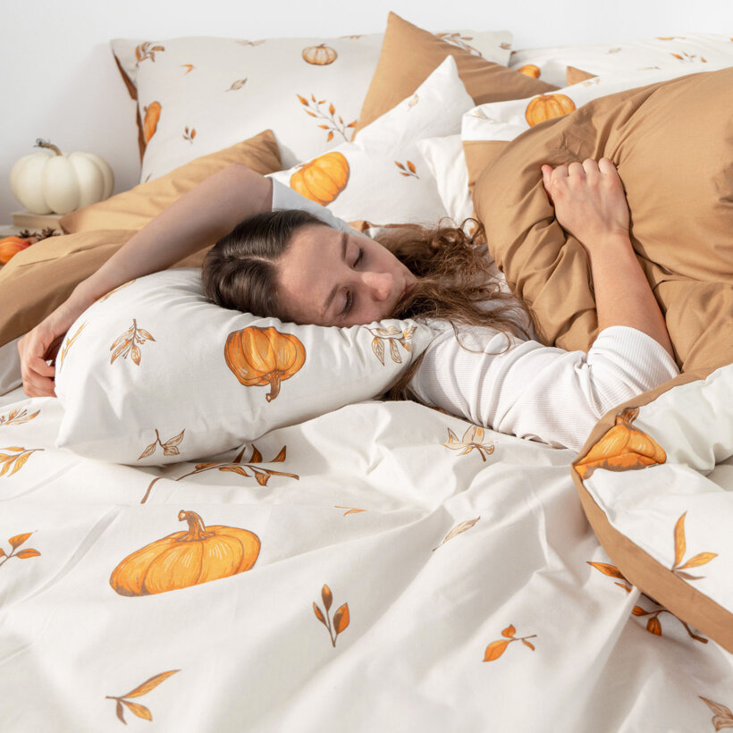Katoenen beddengoed Duo - Herfst pompoenen en blaadjes met bruin