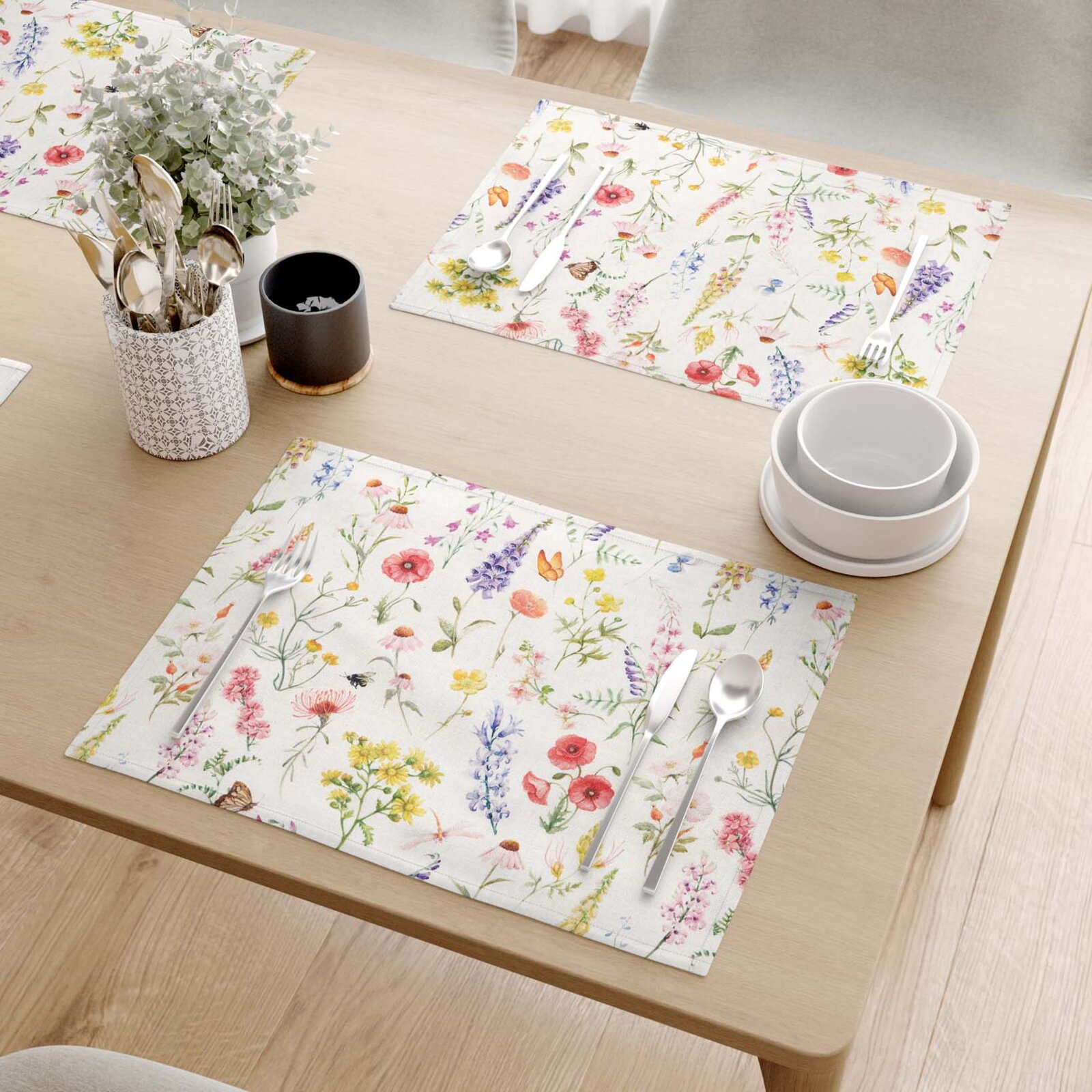 Placemat voor op tafel Valencia - Bloeiende weide - set 2st