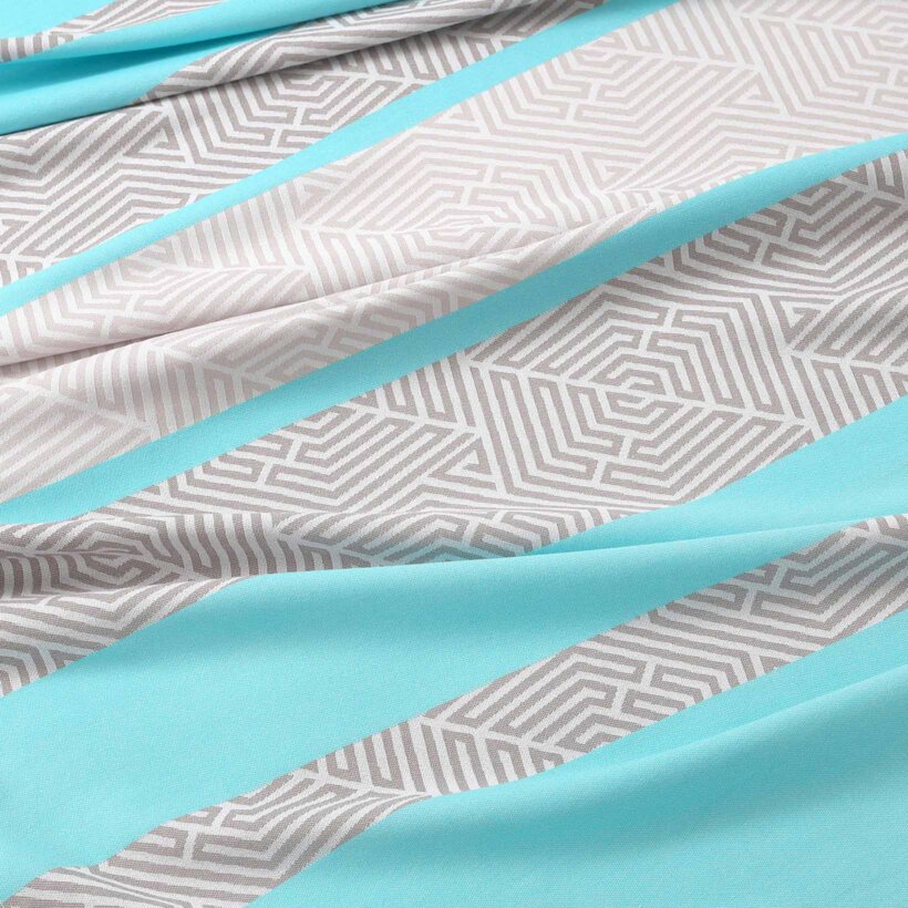 Lichte strandbadhanddoek - Mozaïek op turquoise