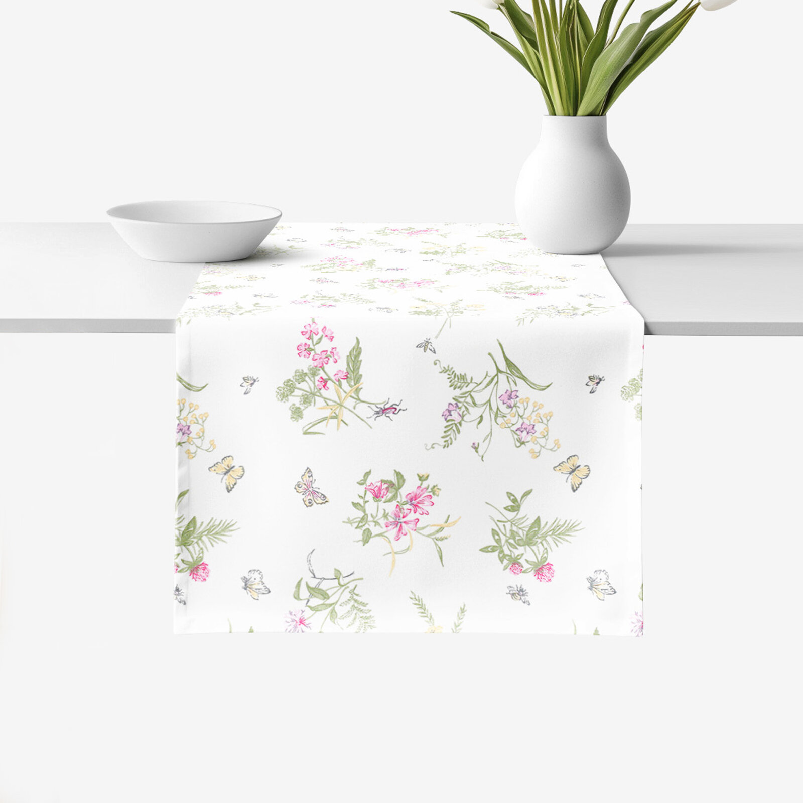 Tafelloper 100% katoen renforcé - Kleurrijke veldbloemen op wit