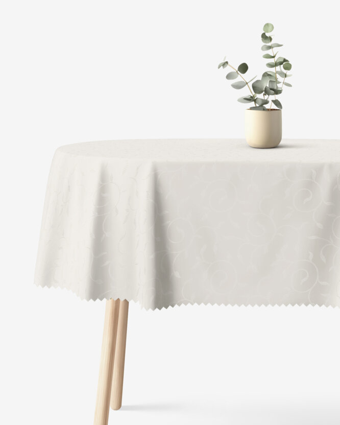 Feestelijk ovaal teflon tafelkleed - crème met grote ornamenten